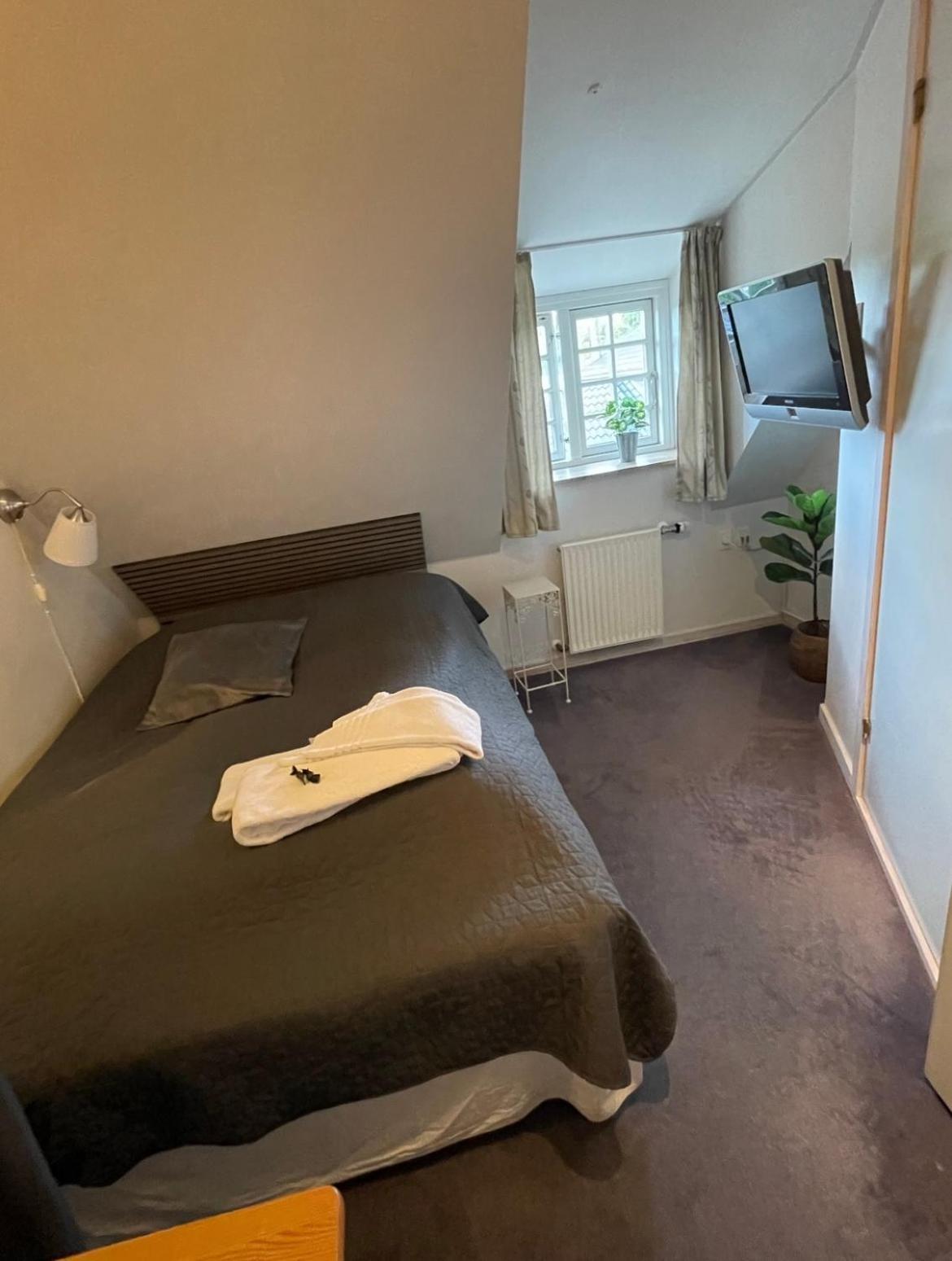 Slangerupgaard Bed & Breakfast Fakse Ladeplads Exterior foto